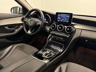 Mercedes-Benz Clase C 220 AMG