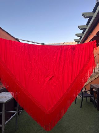 Mantón Manila bordado 150cm