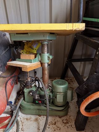 Taladro de columna para taller