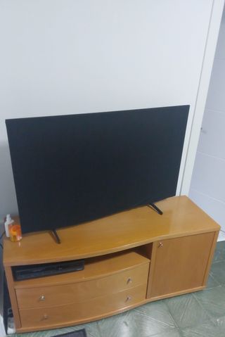 Mesa de TV de madera