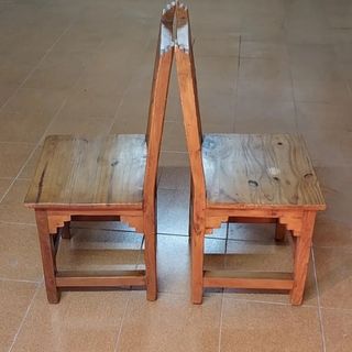 2 sedie di design in legno massello di teak