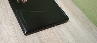 Portátil MSI GE 63 RAIDER RGB 85F