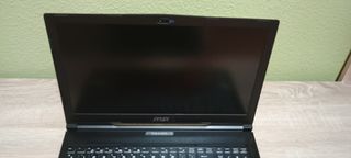 Portátil MSI GE 63 RAIDER RGB 85F