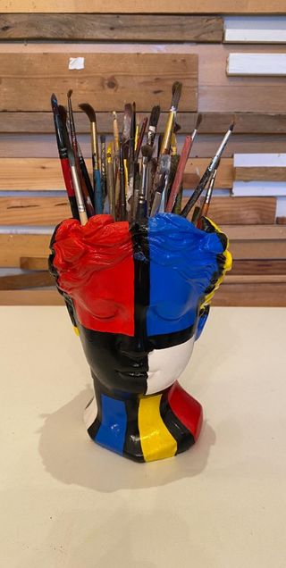 Escultura/Macetero Cabeza Mondrian