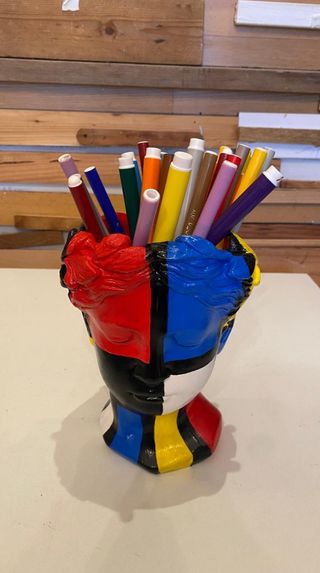 Escultura/Macetero Cabeza Mondrian