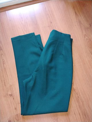 Pantalón verde de Zara