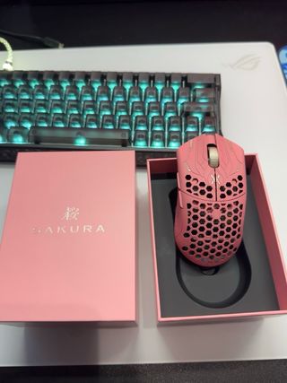finalmouse SAKURA ピンク finalmouse ULX SAKURA（桜）が最新作として