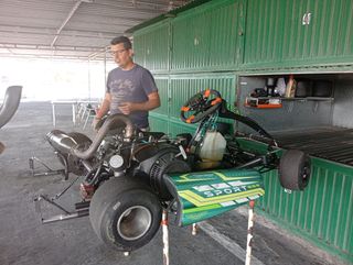 Mecánica Especializada para Karts Repara/Mantiene