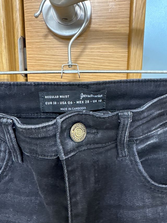 Vaqueros mujer negros y grises