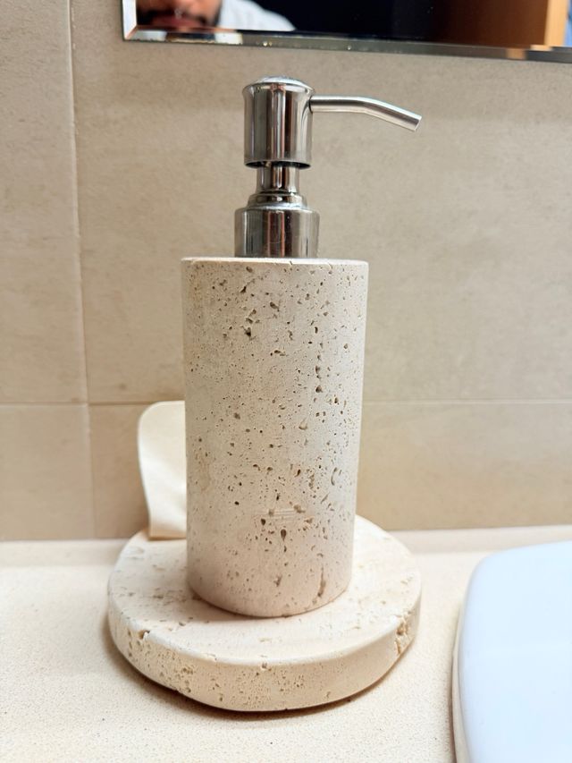 Dispensador jabón Marce travertino beige