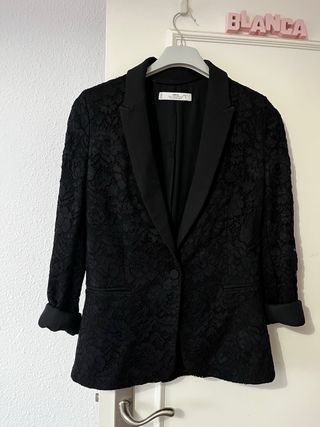 Americana Mango encaje negra Talla M