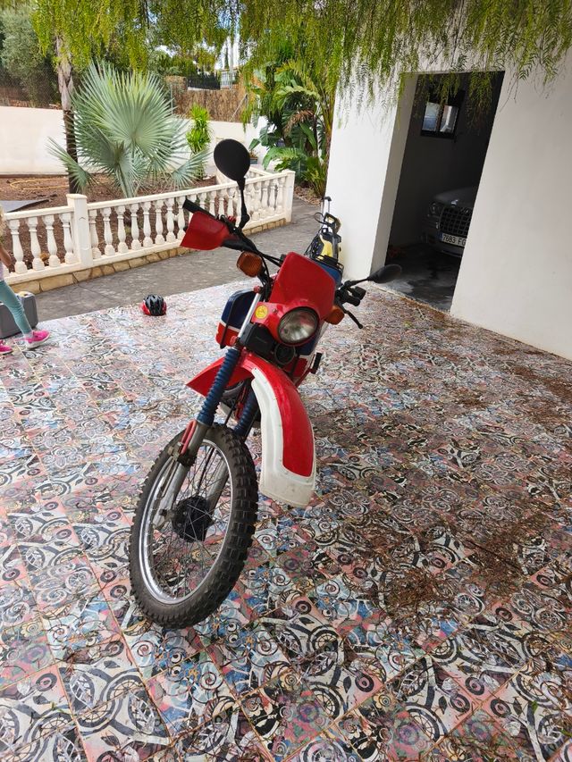 Honda XL200R Paris Dakar