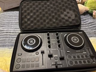 Controlador DJ Pioneer DDJ-200