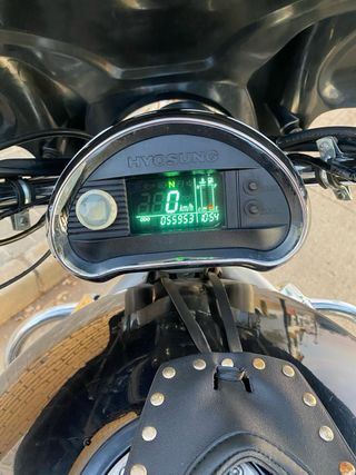 Hyosung Aquila 650