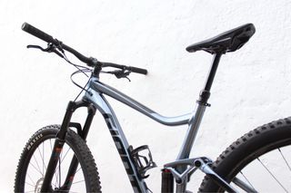 Bicicleta MTB Enduro Giant Stance 2 2022
