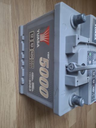 Batería Yuasa 5000 52Ah 520A EN