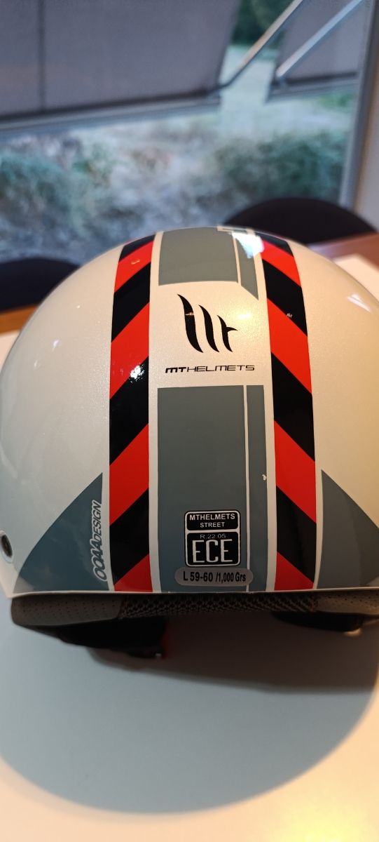 Capacete de motocicleta MT Helmets Jet Street, tamanho L