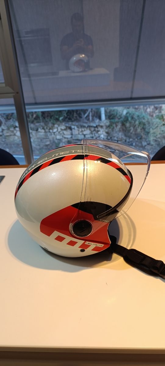 Capacete de motocicleta MT Helmets Jet Street, tamanho L