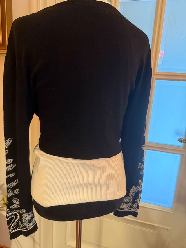 Giacca bolero nera ricami avorio