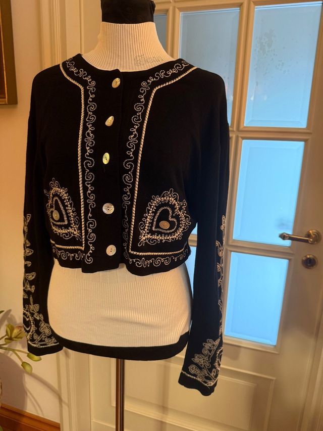 Giacca bolero nera ricami avorio