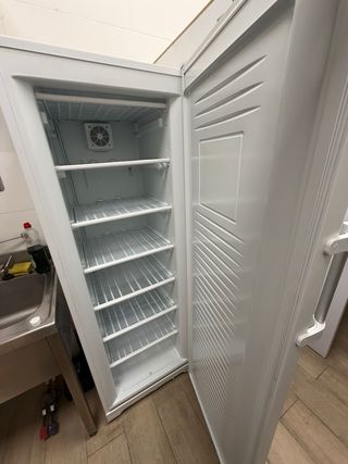 Nevera  frigorífico 