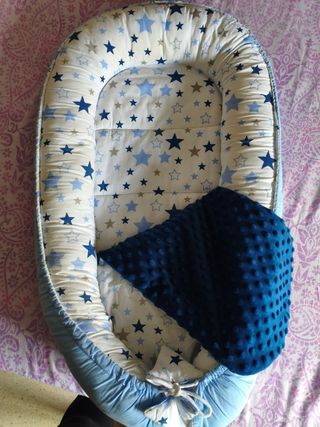 Nido para bebé con estrellas