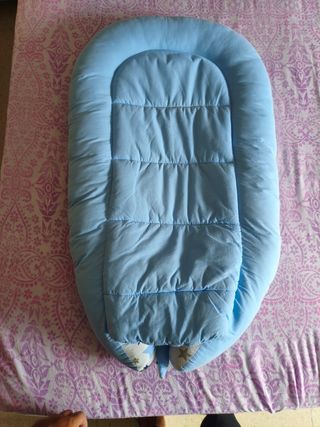 Nido para bebé con estrellas