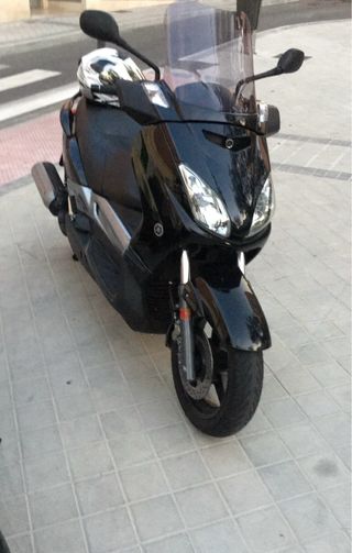 Yamaha Xmax 125 Negra