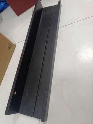 Balda negra de madera
