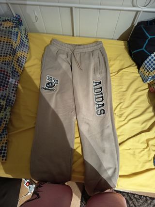 Pantalón Adidas beige 1972 Originals