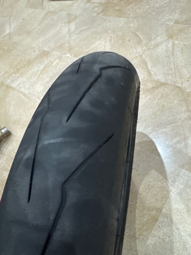 Pirelli Supercorsa SP V3 120/70 17