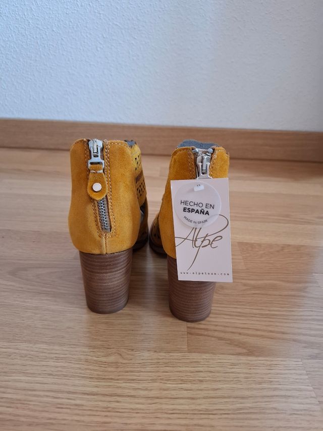 Sandalias Alpe Amarillas Talla 38