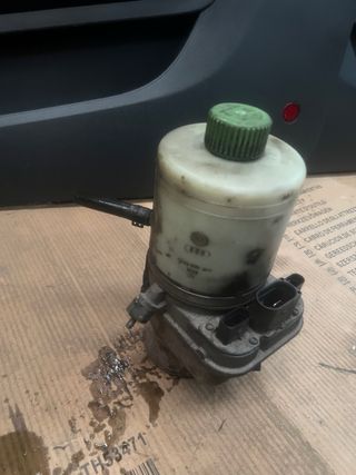 Bomba dirección asistida 6L