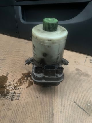 Bomba dirección asistida 6L