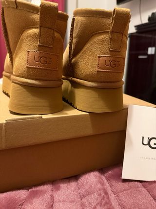Botas UGG Talla 37 Marrones