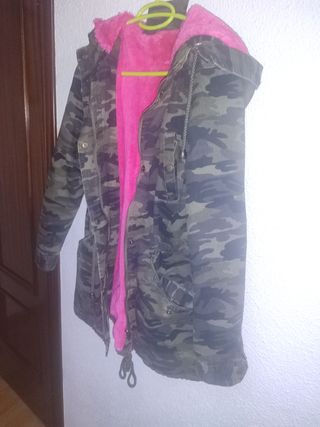 Cazadora militar con borrego rosa