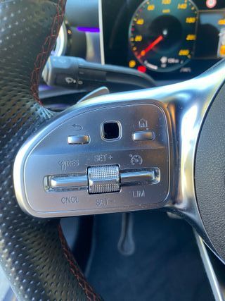 IMPECABLE ESTADO!! Mercedes Benz CLA 200 AMG