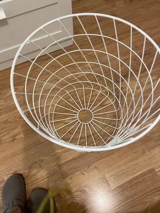 Mesa auxiliar KVISTBRO Ikea blanca