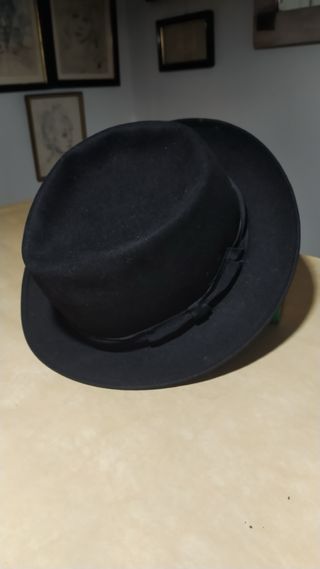 Sombrero Borsalino Negro, talla 5.