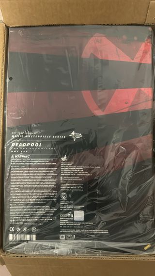 Figura Hot Toys Deadpool 1/6 MMS 490