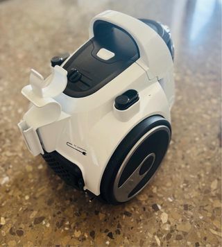 Aspiradora BOSCH - Serie 2 - Sin bolsa