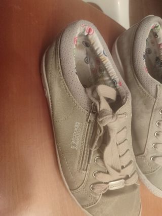 Urge vents
 Botines de piel marrones más regalo 
