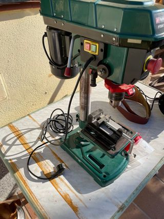 Taladro de columna Parkside PTBM 900 A1