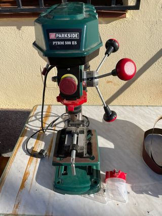 Taladro de columna Parkside PTBM 900 A1