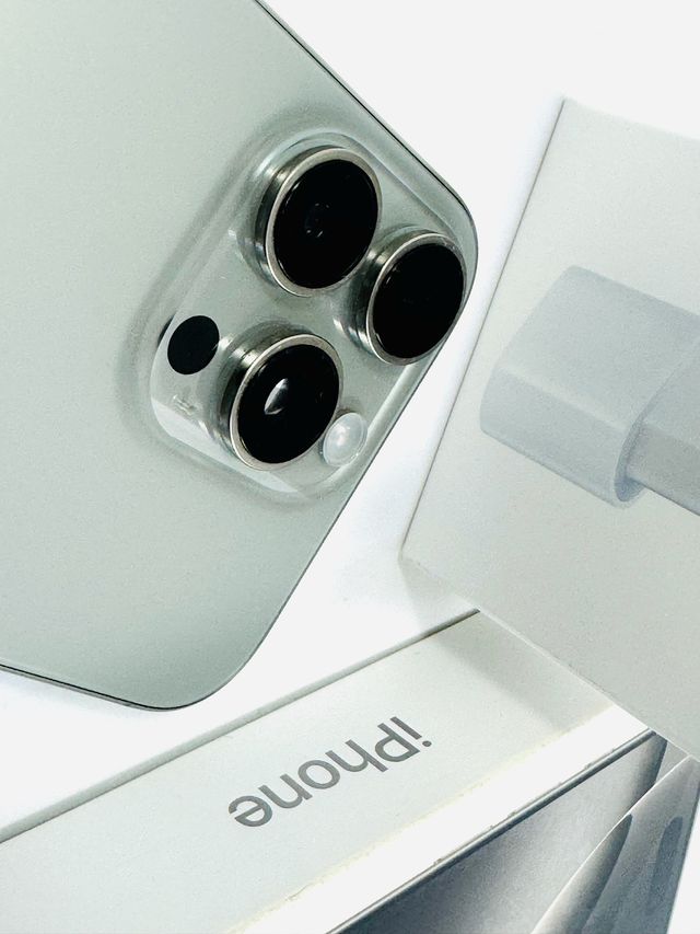 iPhone 16 Pro 128GB Plata