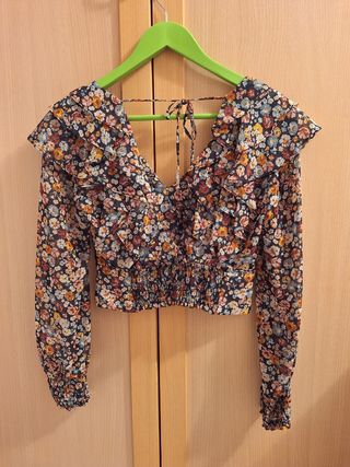 Crop top volantes estampado espalda abierta ZARA