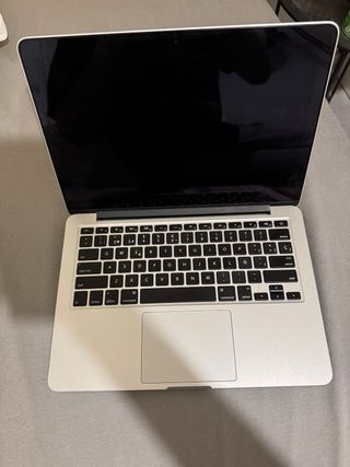 MacBook pro 2015 256GB 16GB RAM Core i5 + Cargador