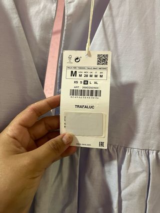 Vestido Zara azul claro manga acampanada