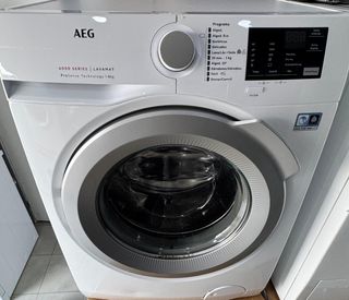 LAVADORA AEG DE 8 KILOS 
