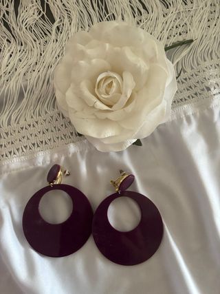 Traje de flamenca lunares morado y blanco 
